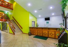 その他 4 Quality Inn & Suites near Six Flags East