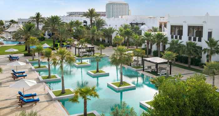 Others Sharq Village & Spa, a Ritz-Carlton Hotel