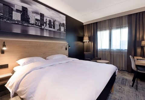 Others Park Inn by Radisson Oslo Airport Hotel West