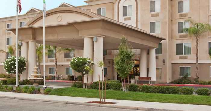 Others Holiday Inn Express Hotel & Suites River Park, an IHG Hotel