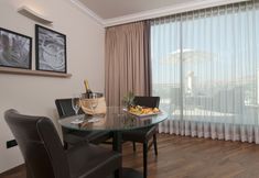 Others 3 U Magic Palace Hotel