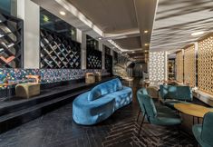 기타 2 EVE by Adam Hotels