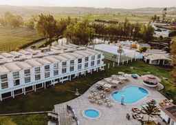 BTH Hotel Arequipa Lake, 2.631.699 VND