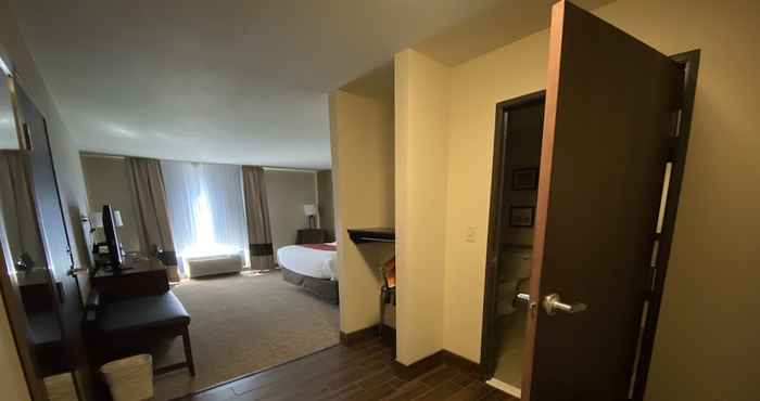 Lainnya Comfort Inn & Suites