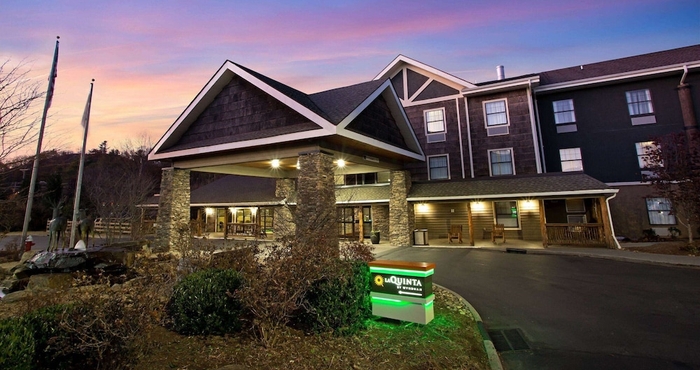 อื่นๆ La Quinta Inn & Suites by Wyndham Boone University