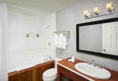 Others 6 Sir Sam's Inn & Waterspa - Adults Only