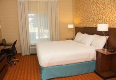 Others 7 Peach Tree Inn and Suites