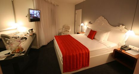 Others 2 Beyond Hotel - Boutique Class - Special Class