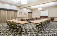 Others 6 La Quinta Inn & Suites by Wyndham Gainesville