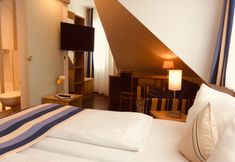 Others 5 Hotel Triton