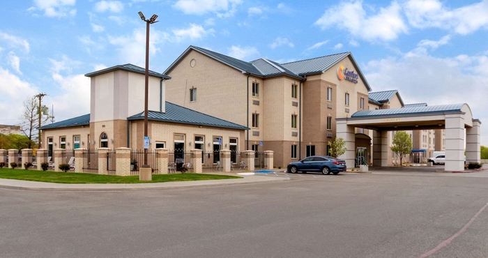 Others Comfort Inn & Suites