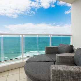 Primary image 1 Pacific Views Resort, Hotel Lower Beechmont