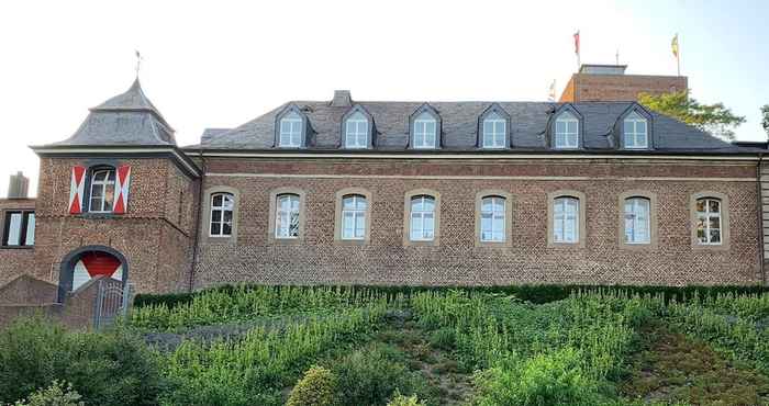 Lainnya Hotel Burg Wassenberg