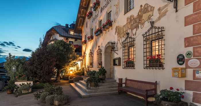 Others Hotel Strasserwirt Ansitz zu Tirol