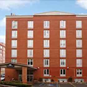 Imej utama1Days Inn by Wyndham Long Island City,皇后学院飯店