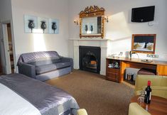 Others 4 The Salisbury Hotel