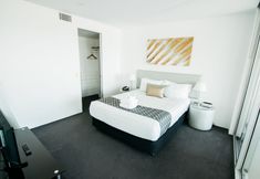 Others 4 Q1 Resort & Spa