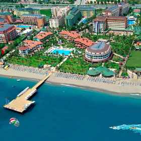 Primary image1藍寶石飯店及別墅,科纳克利钟楼广场飯店