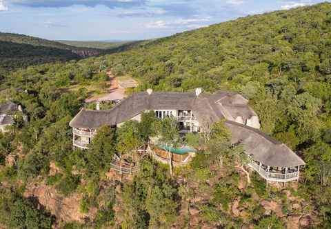 Others Clifftop Exclusive Safari Hideaway