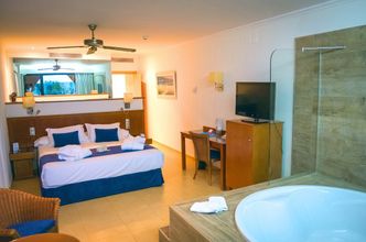 其他 4 Playamarina