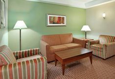 其他 6 Holiday Inn Express Hotel & Suites Niagara Falls by IHG