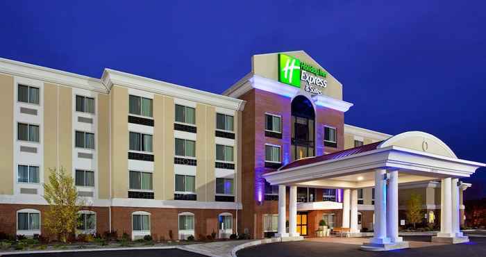 Others Holiday Inn Express Hotel & Suites Niagara Falls, an IHG Hotel