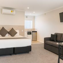 Others 4 BK's Pioneer Motel