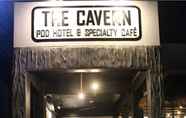 Others 3 The Cavern Pod Hotel & Specialty Café - Hostel