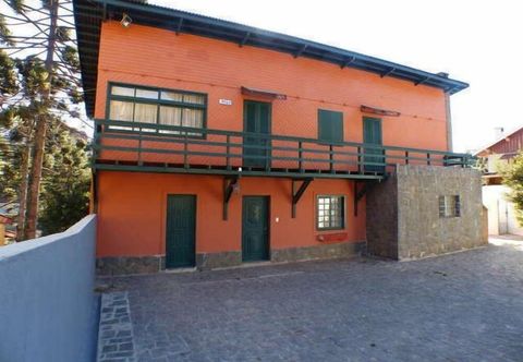 Others Chales Vill' Agi