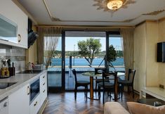 기타 4 Emirganli Suites