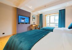 Others 2 Katie Eastman Hotel