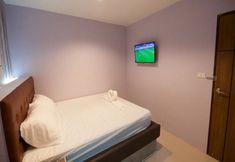 Others 7 Rabbit Room