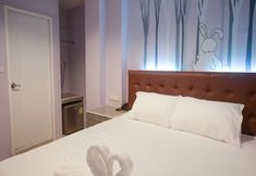 Others 6 Rabbit Room