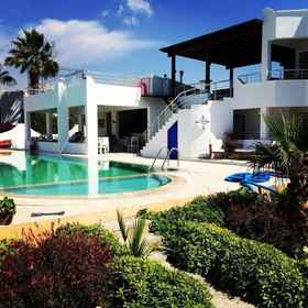 Primary image 1 Cohiba Hotel, โรงแรม & ที่พัก Magi Beach