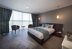 อื่นๆ 6 The Clock Suites