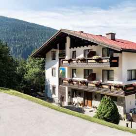 Primary image 1 Pension Roetelstein, Johnsbach Hotels