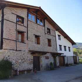 Primary image 1 Agroturismo y apartamentos Ondarre, Hotel Zumarraga