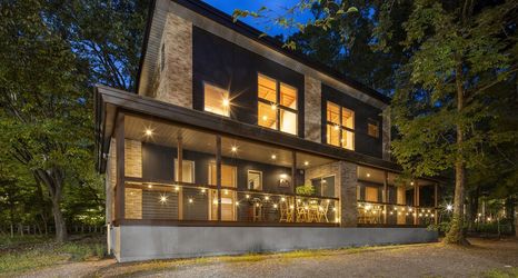 Others 2 Phoenix Chalets