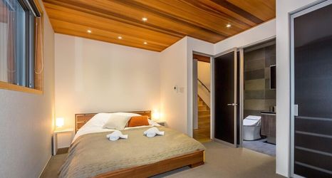 Others 2 Phoenix Cocoon