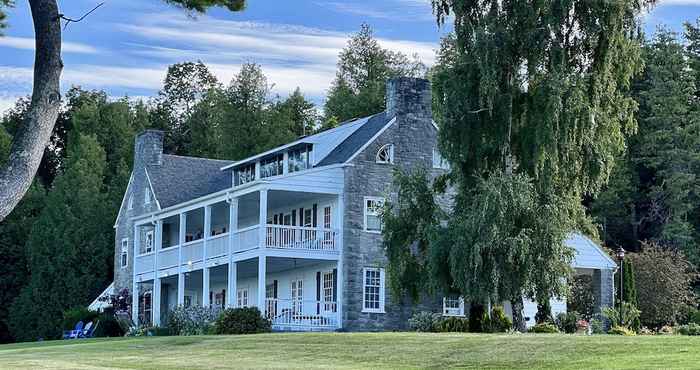 Khác Valcour Inn & Boathouse