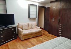 Others 4 Minimalist Apartment