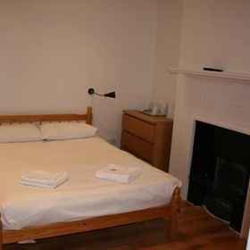 Primary image 1 Shepherd's Bush Flats, Khách sạn International Molybdenum Association (IMOA)