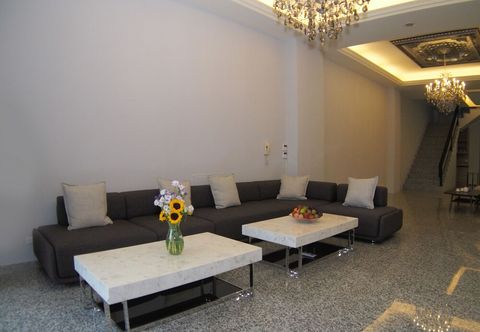 Lain-lain Love Paris