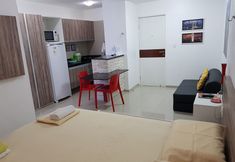 기타 7 Flats Studio Everest