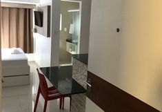 기타 4 Flats Studio Everest