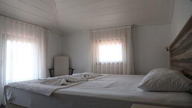 Others 4 Hotel Caretta