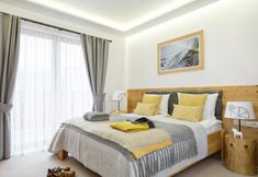 Others 4 Villa 11 Folk & Design