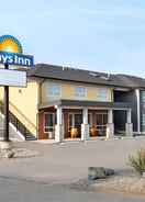 Imej utama Days Inn by Wyndham 100 Mile House