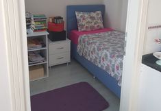 Lain-lain 4 Zoviya Hill White Apart