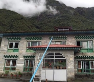 Others 5 Mountain Lodges of Nepal - Lukla